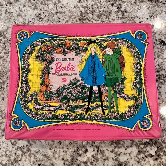 Vintage The World of Barbie Double Doll Case with Various Dolls and Outfits